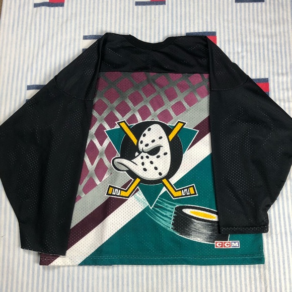 Vintage CCM Disney Mighty Ducks hockey jersey - Picture 2 of 8